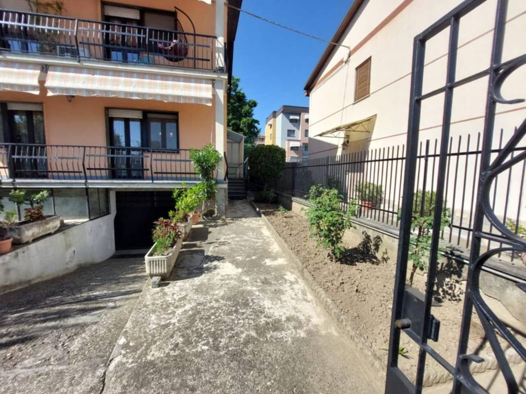 Appartamento a Settimo torinese in Via Monte Nero - Foto 5