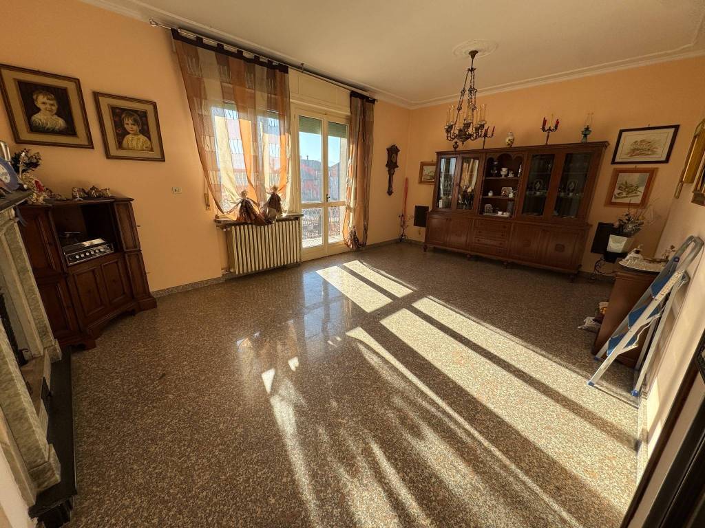 Appartamento a Carrù in Viale Vittorio Veneto - Foto 2
