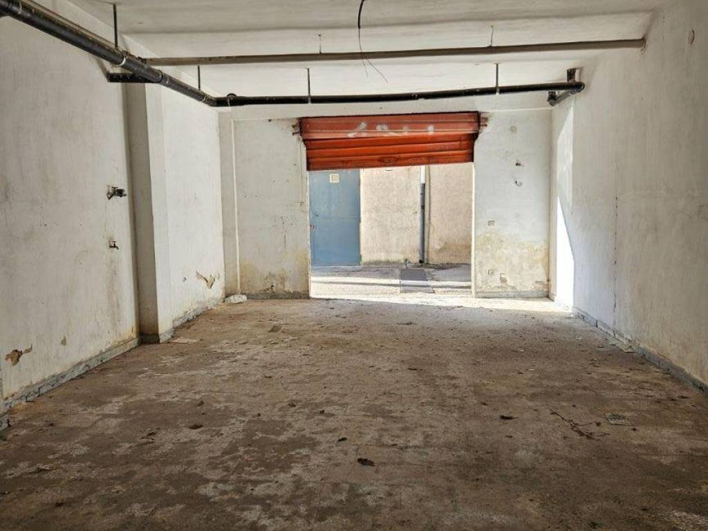 Box / garage a Trani in Corso Don Luigi Sturzo - Foto 4