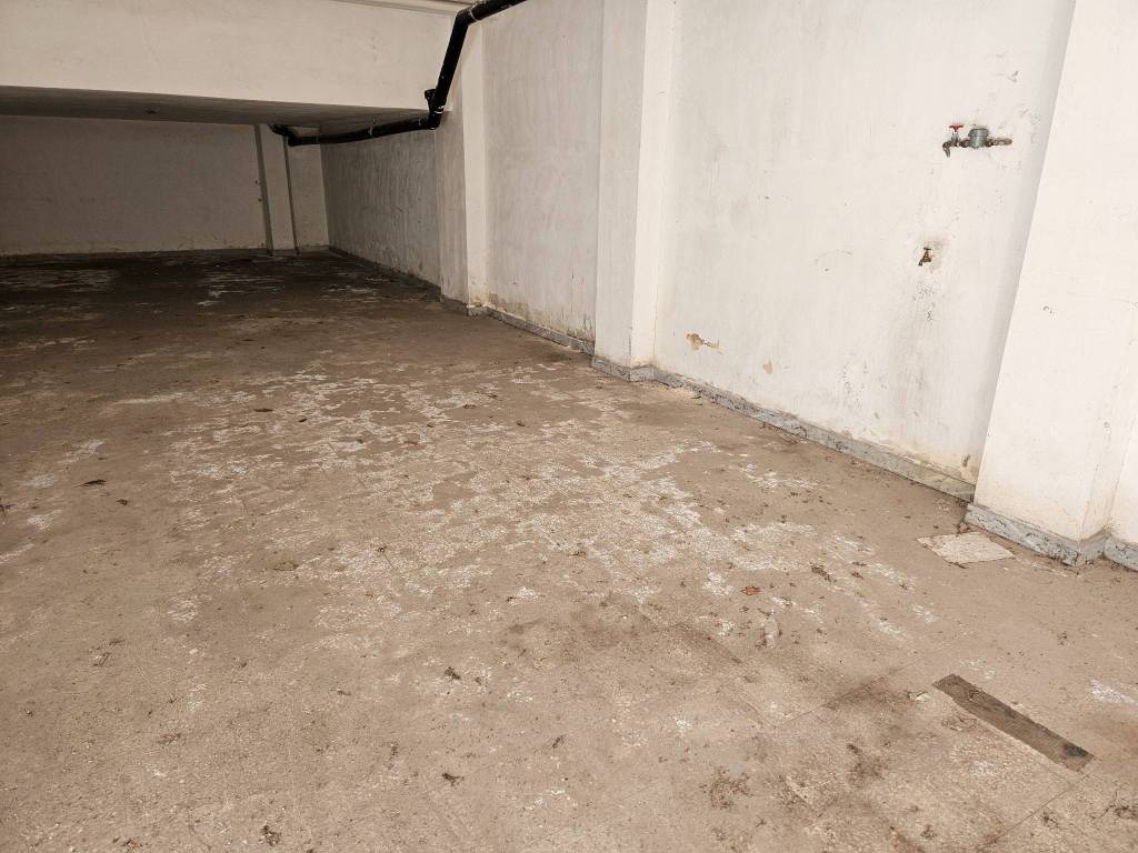 Box / garage a Trani in Corso Don Luigi Sturzo - Foto 5