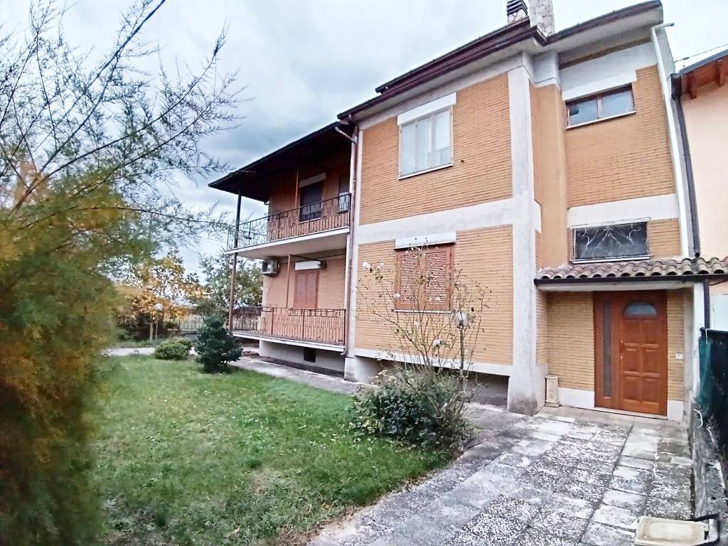 Casa indipendente a Avezzano in Via Filippo Brunelleschi, 126 - Foto 2