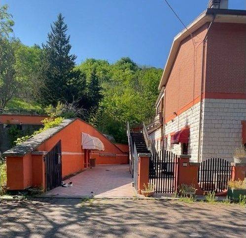 Villa a Fermignano in Via Loreto - Foto 3