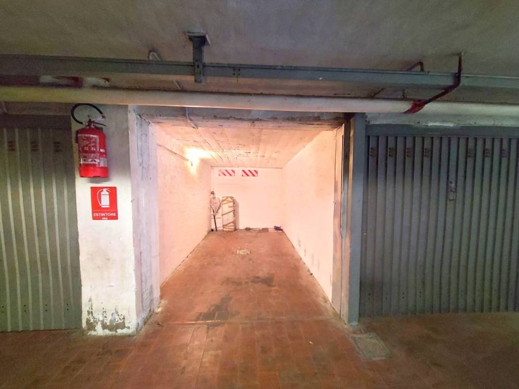 Box / garage a Bologna in Via Emilia Levante, 126 - Foto 2