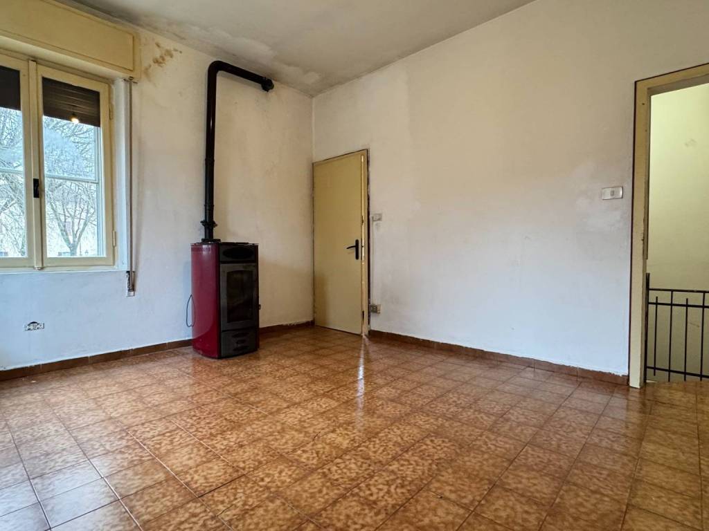 Casa indipendente a Rodigo in Piazza Chiesa - Foto 4