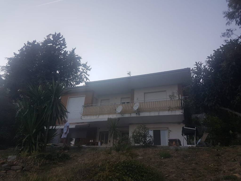 Villa a Cipressa in Via S. Lorenzo - Foto 3
