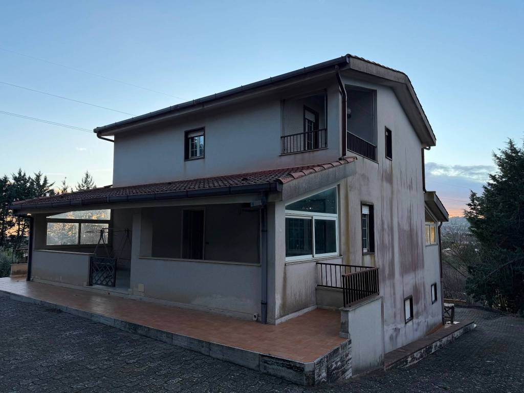 Villa a Caltanissetta in Via Due Fontane - Foto 3
