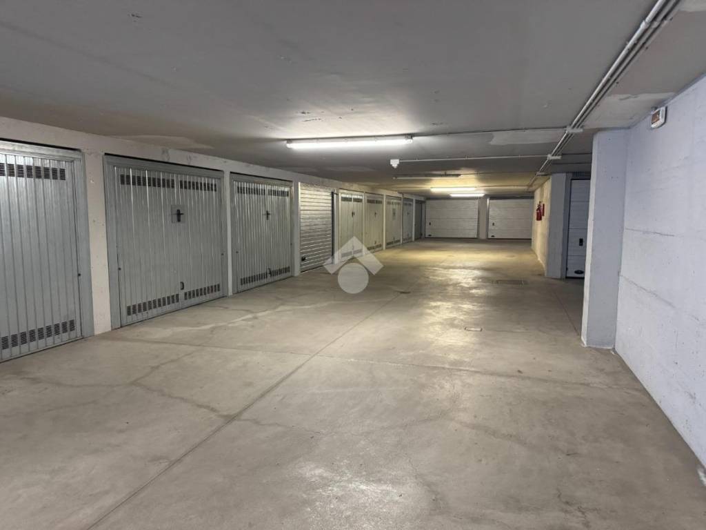 Box / garage a Casatenovo in Via Don Antonio Brambilla, 15 - Foto 2