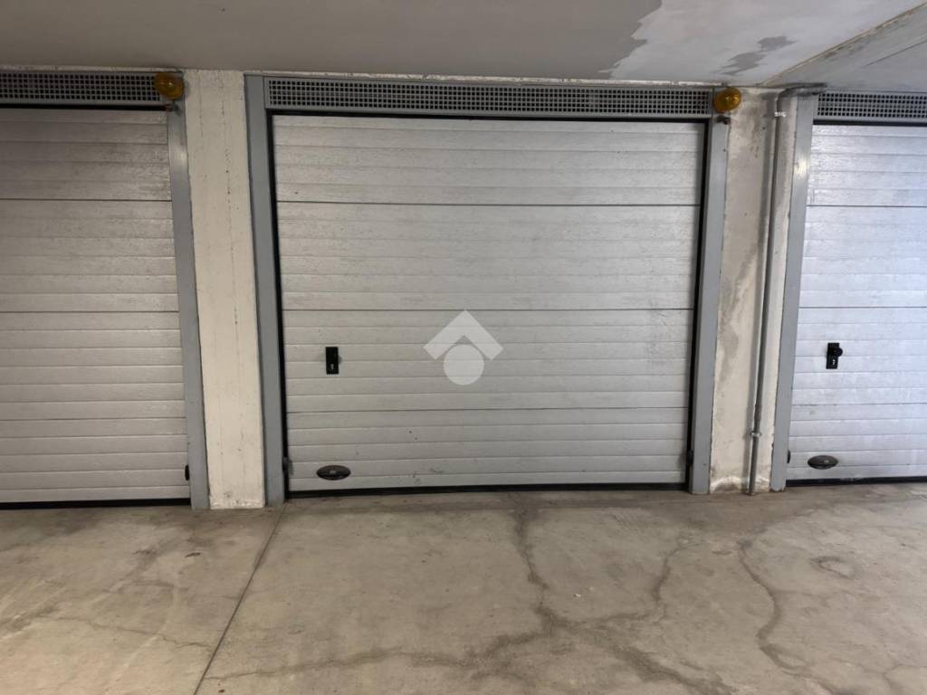 Box / garage a Casatenovo in Via Don Antonio Brambilla, 15 - Foto 3