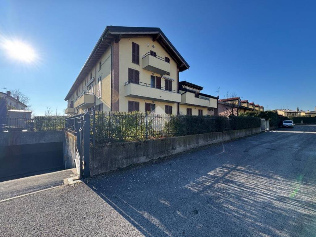 Box / garage a Casatenovo in Via Don Antonio Brambilla, 15 - Foto 5