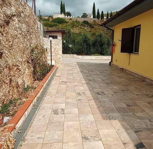 Villa a Gaeta in Via Vignole - Foto 3