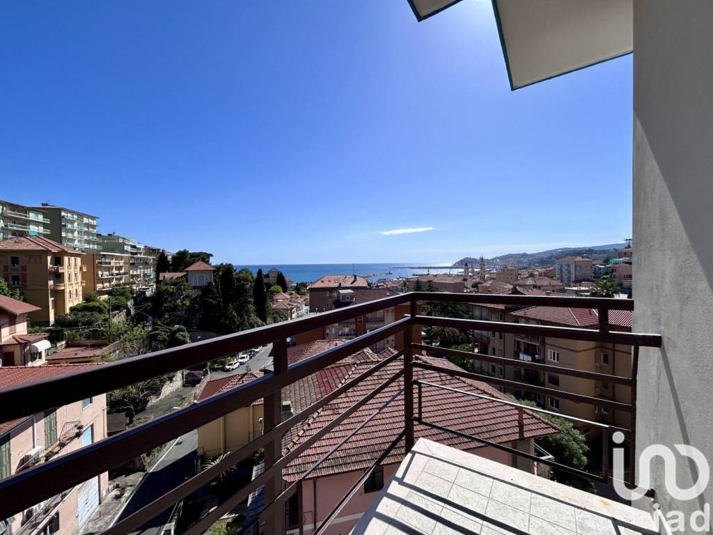 Appartamento a Imperia in Via diano calderina, 23 - Foto 2