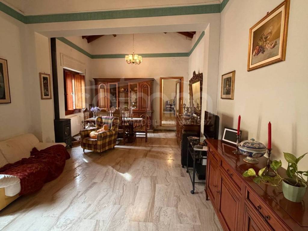 Appartamento a Uta in via santa giusta, 35 - Foto 3
