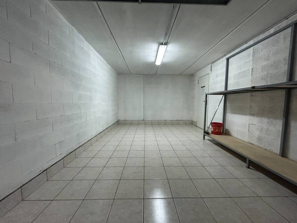 Box / garage a Verona in Via Giacomo Barucchi - Foto 2