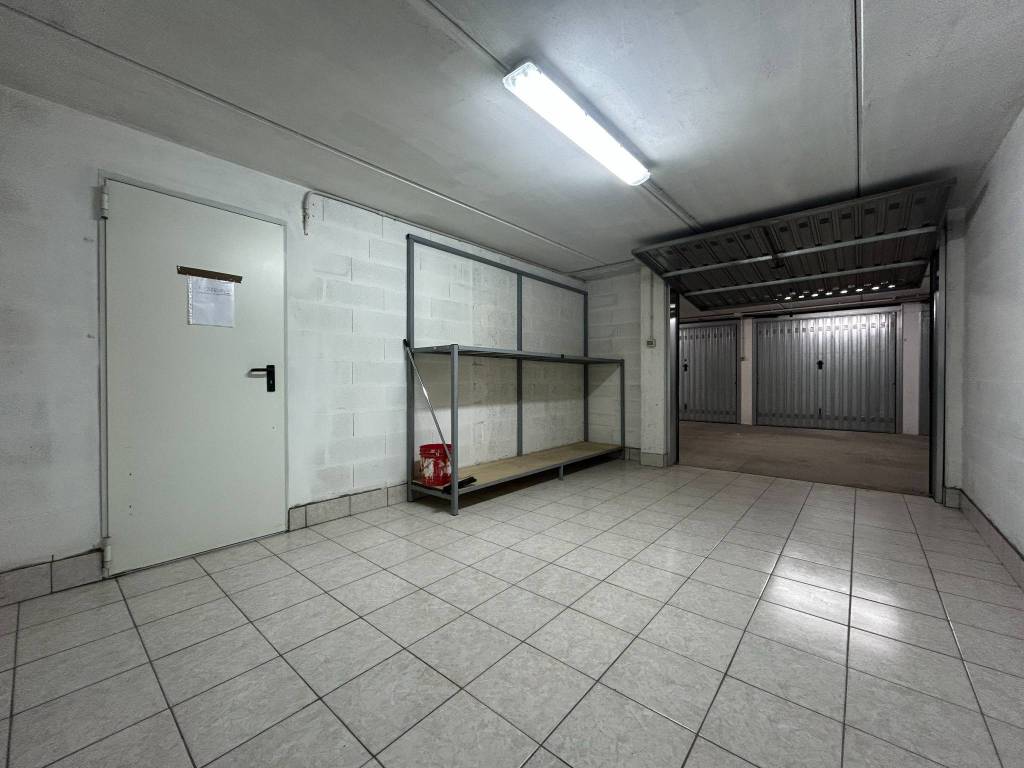 Box / garage a Verona in Via Giacomo Barucchi - Foto 3