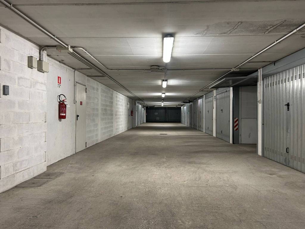 Box / garage a Verona in Via Giacomo Barucchi - Foto 5