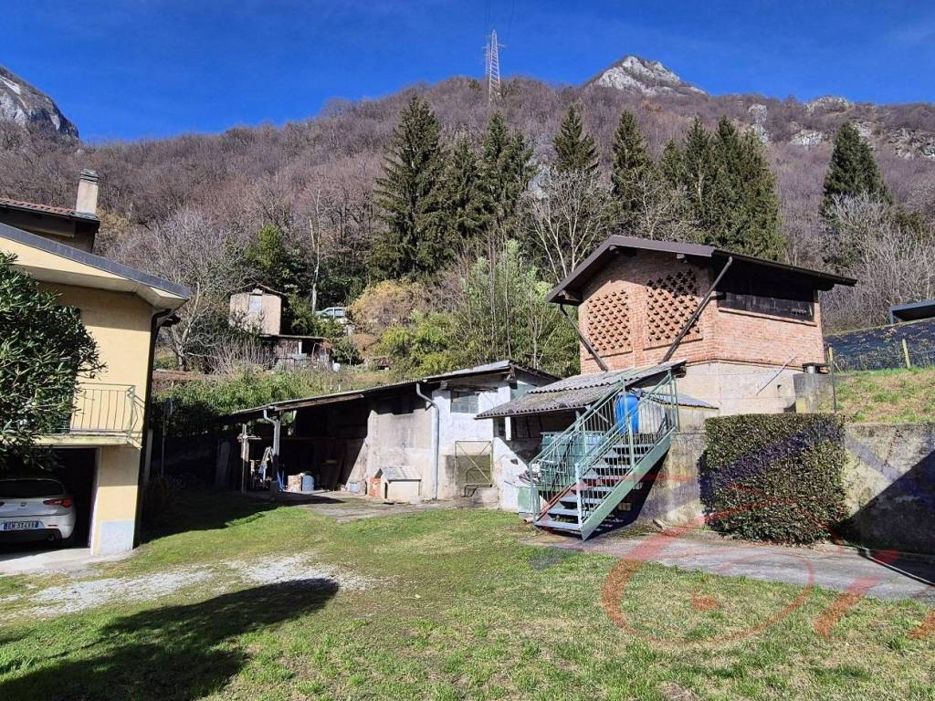 Casa indipendente a Lecco in Via Valsassina - Foto 2
