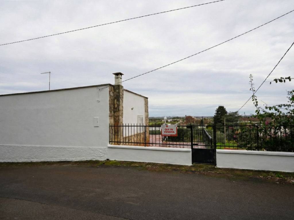 Villa a Martina franca in Strada Primicerio Zona L - Foto 4