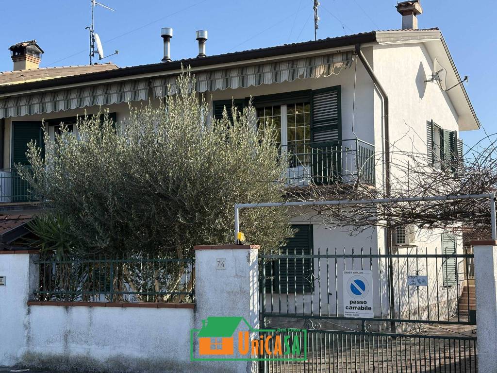 Appartamento a Monfalcone in Via 24 Maggio, 74 - Foto 3
