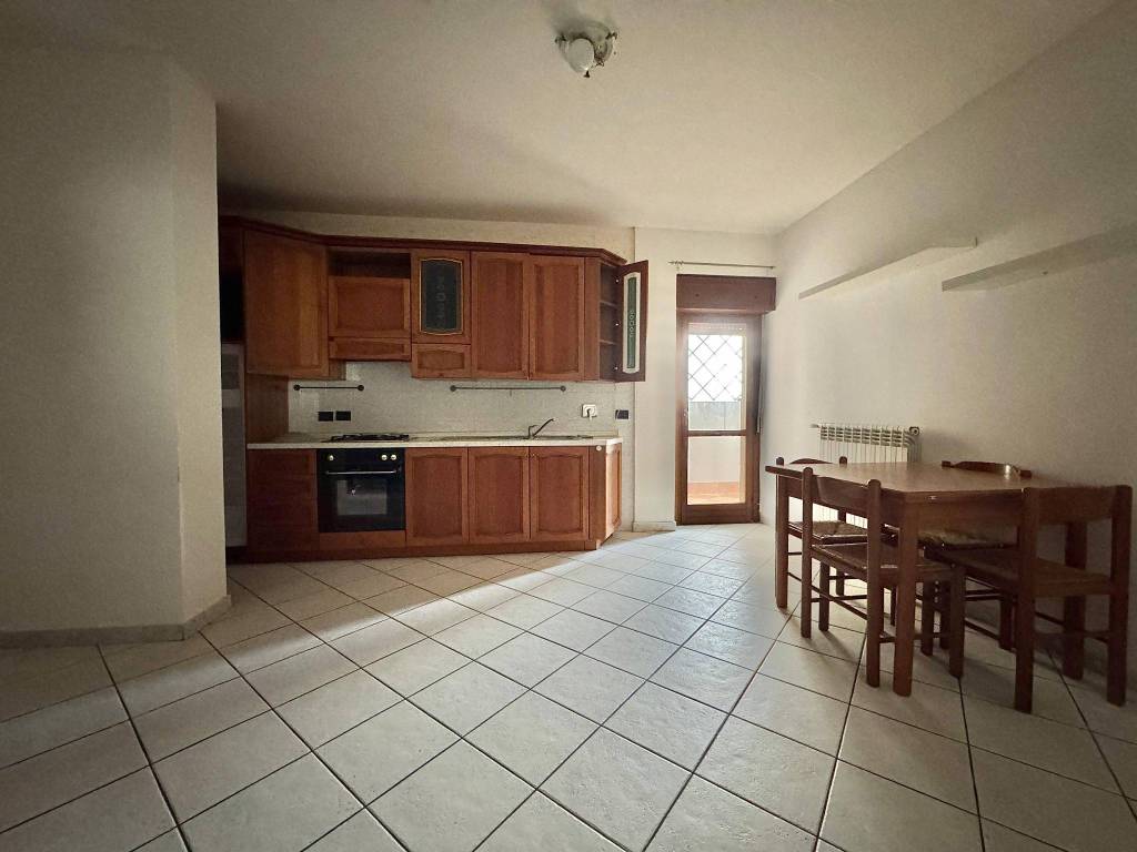 Appartamento a Avezzano in Via Generale Adolfo Infante - Foto 3