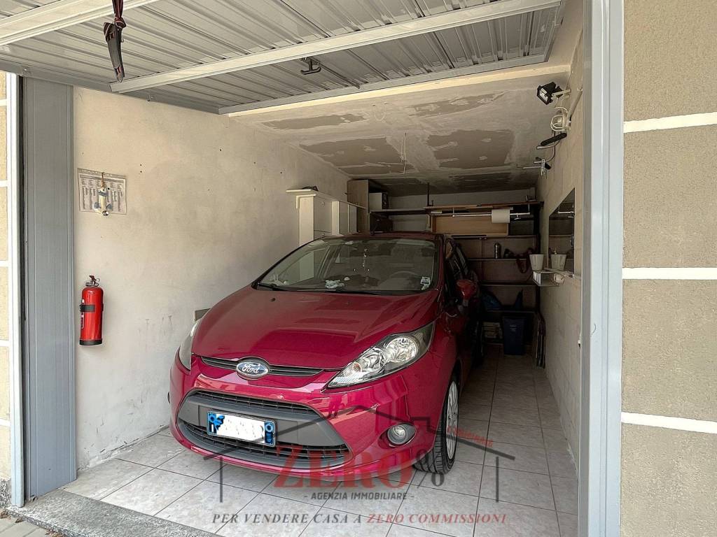 Appartamento a Cantù in Via Giulio Carcano, 28 - Foto 4