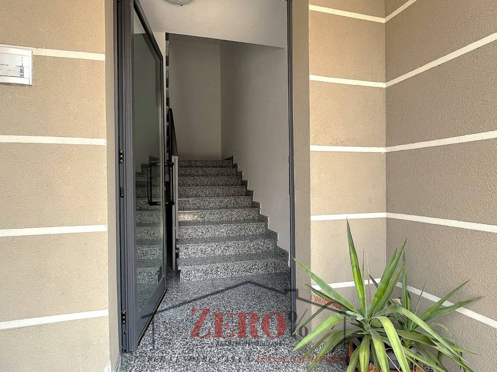 Appartamento a Cantù in Via Giulio Carcano, 28 - Foto 5