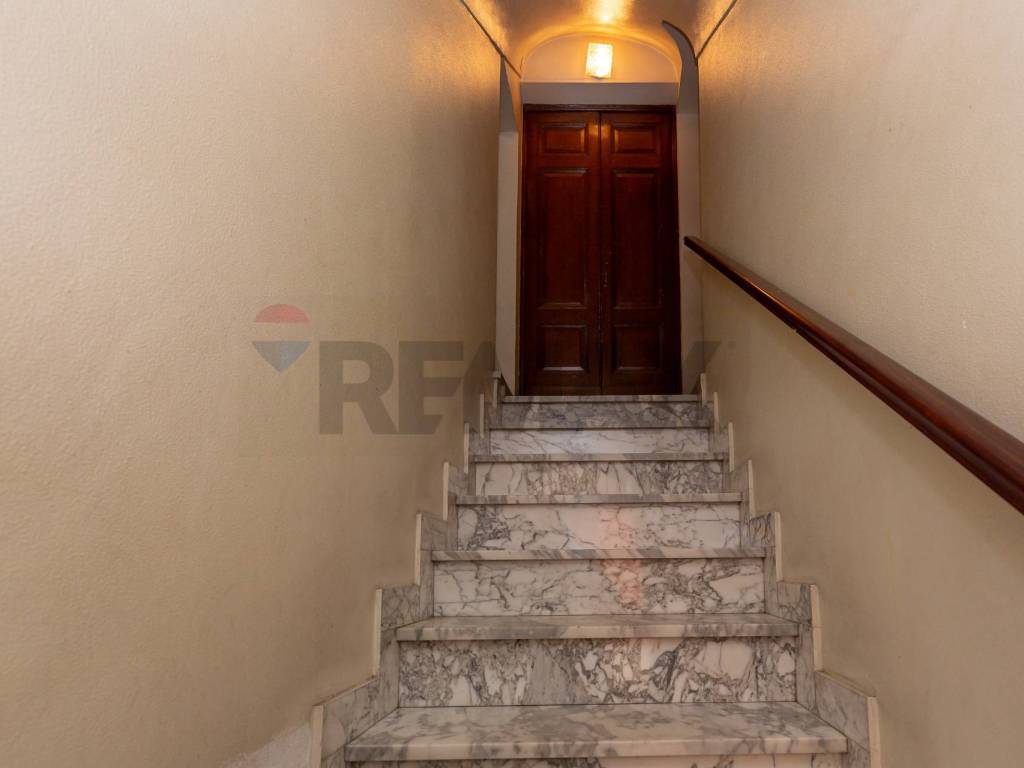 Appartamento a Adrano in Via Francesco Crispi - Foto 3