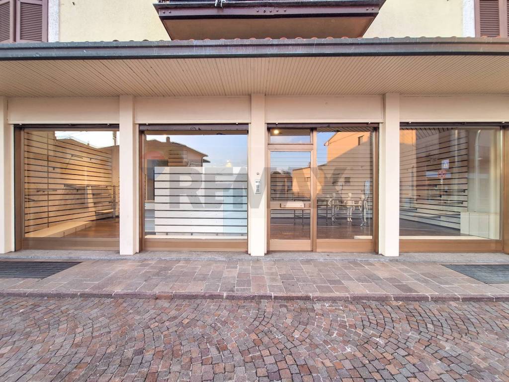 Immobile a Castronno in VIA CAVOUR, 20 - Foto 3