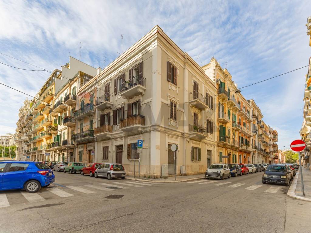 Appartamento a Bari in Via Michelangelo Signorile, 35 - Foto 4