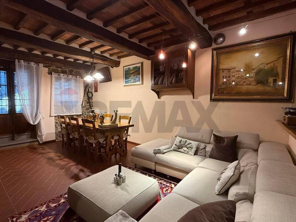 Casa indipendente a Borgo a mozzano - Foto 2