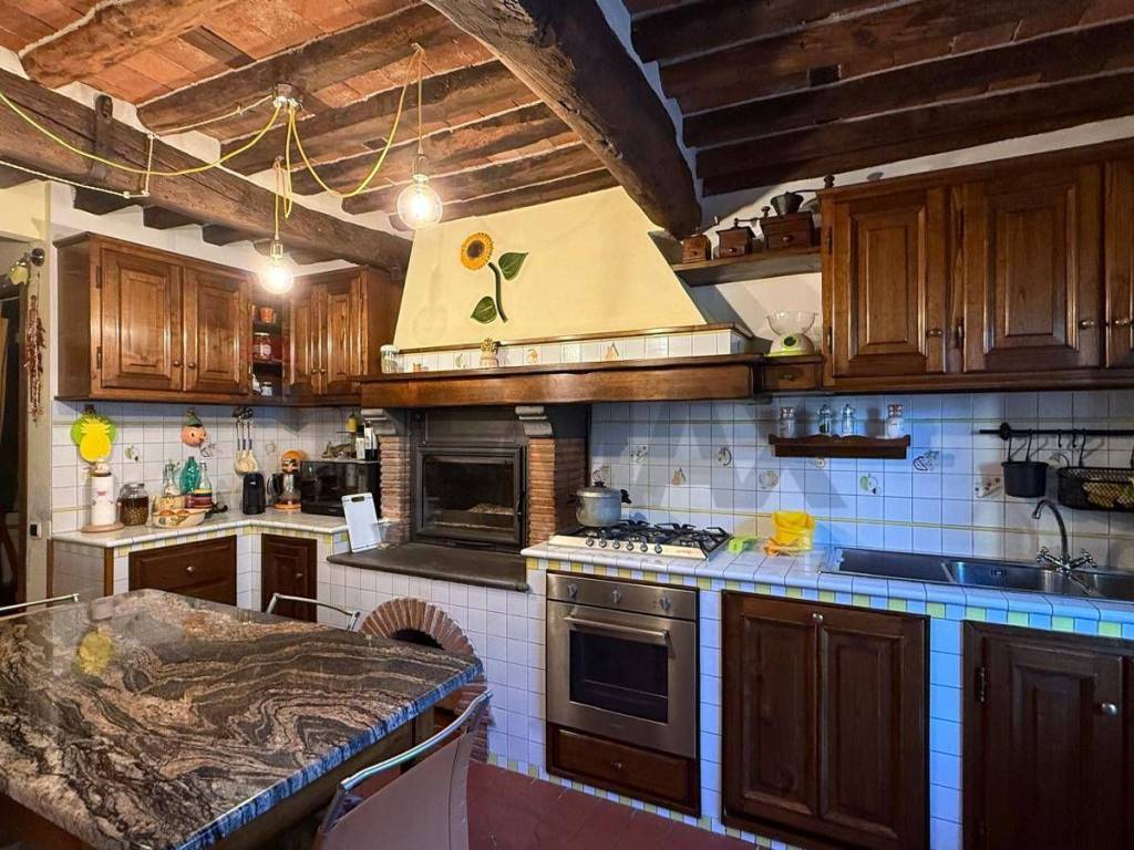 Casa indipendente a Borgo a mozzano - Foto 5