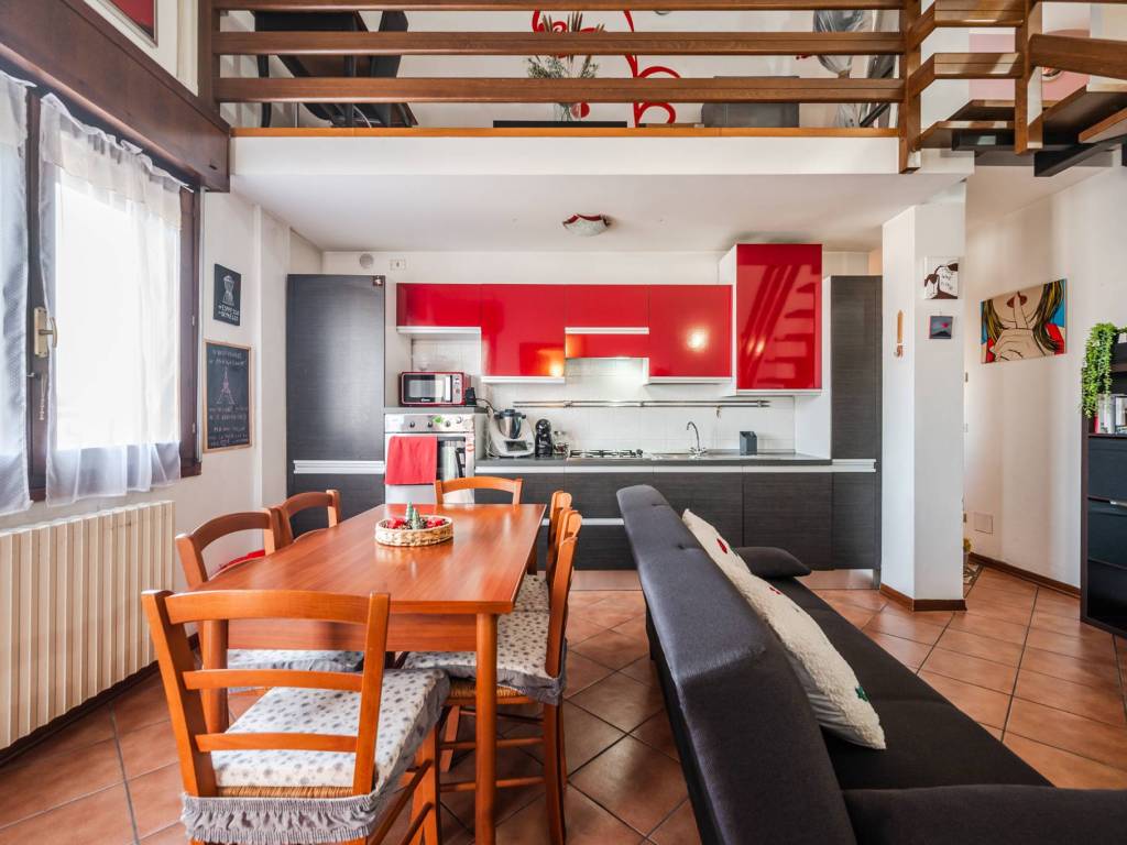 Appartamento a Cento in Via Dante Alighieri, 25 - Foto 4
