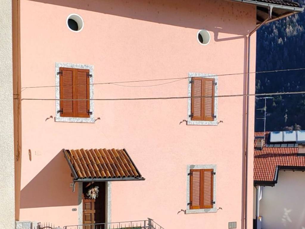 Casa indipendente a Spiazzo in Località Mortaso, 46 - Foto 2