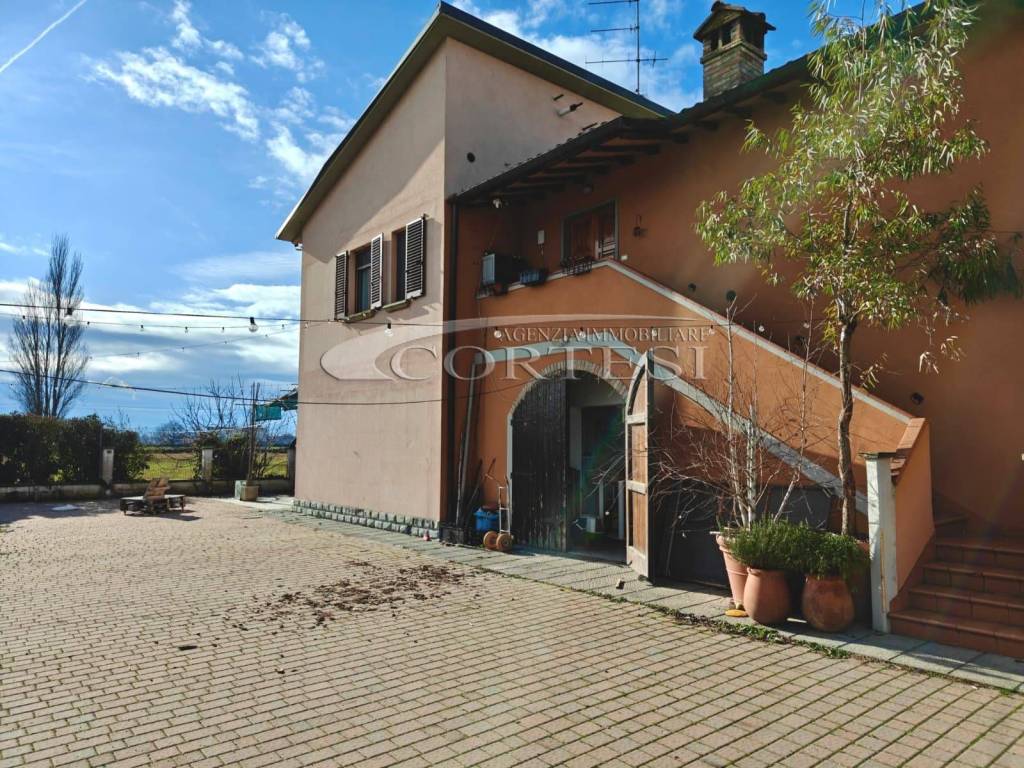 Appartamento a Sansepolcro in via del borghetto, 1 - Foto 2