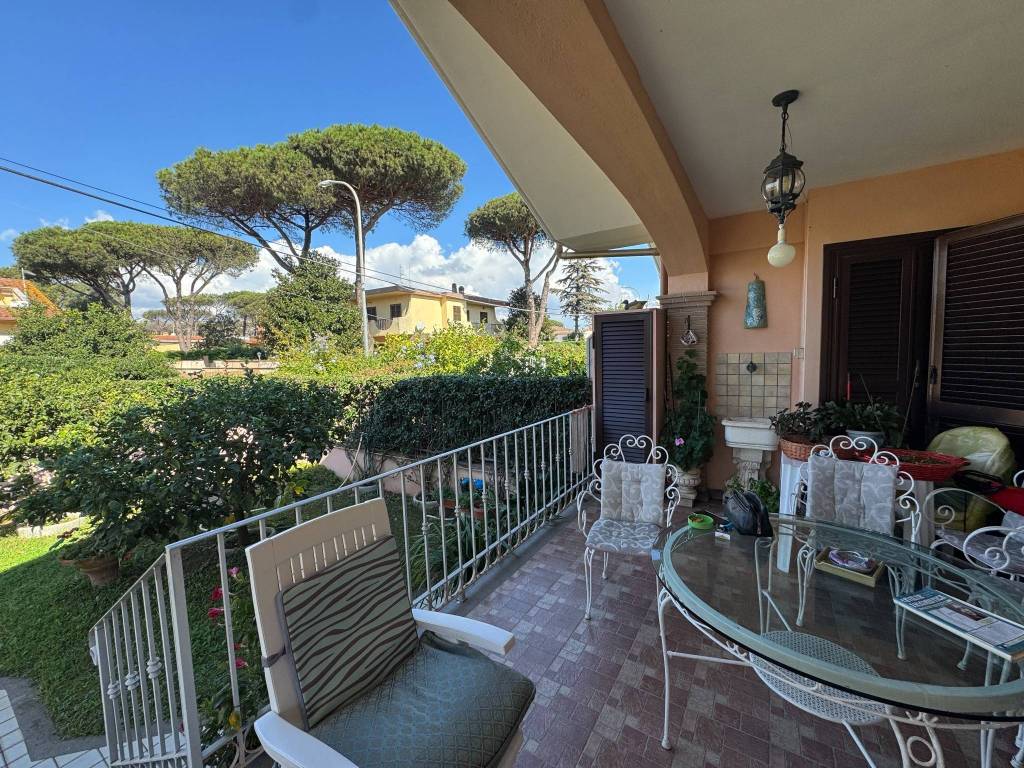 Villa a Ardea in Via dell'Orsa Maggiore, 34 - Foto 2