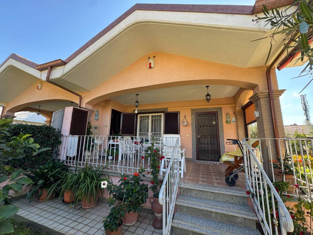 Villa a Ardea in Via dell'Orsa Maggiore, 34 - Foto 3