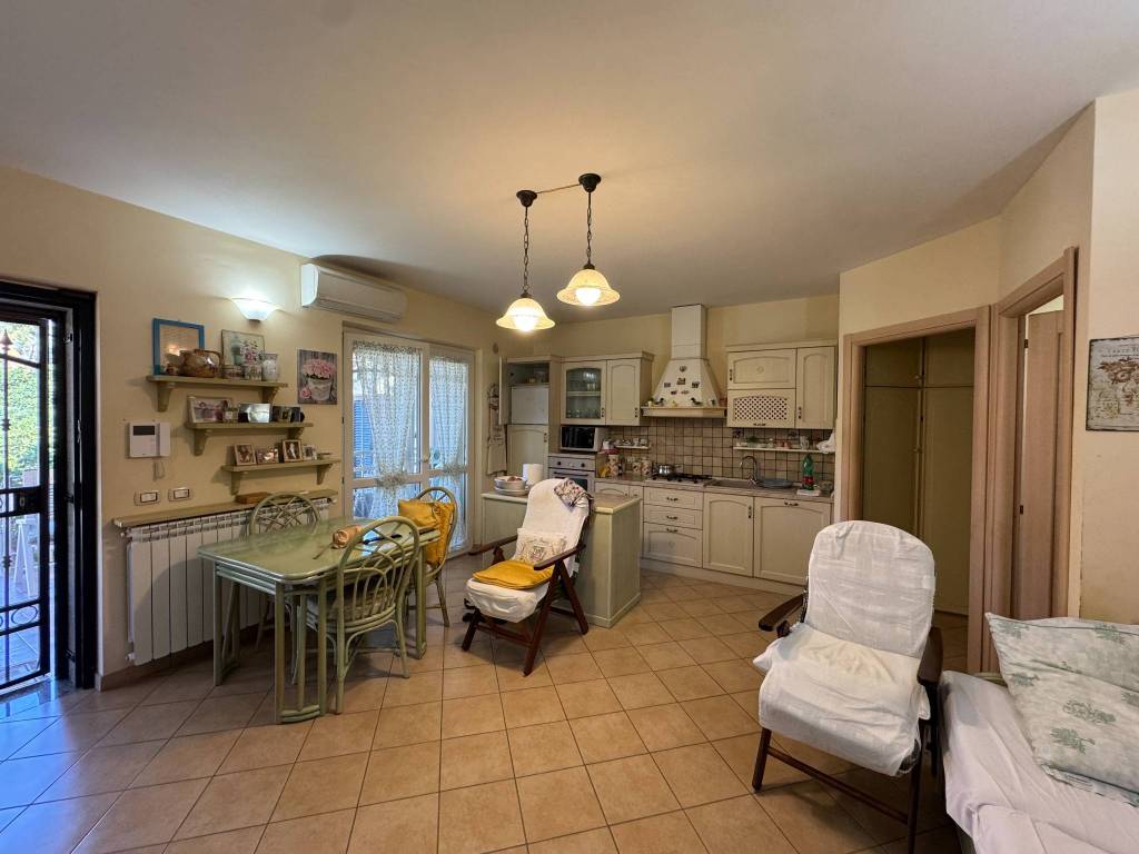 Villa a Ardea in Via dell'Orsa Maggiore, 34 - Foto 4