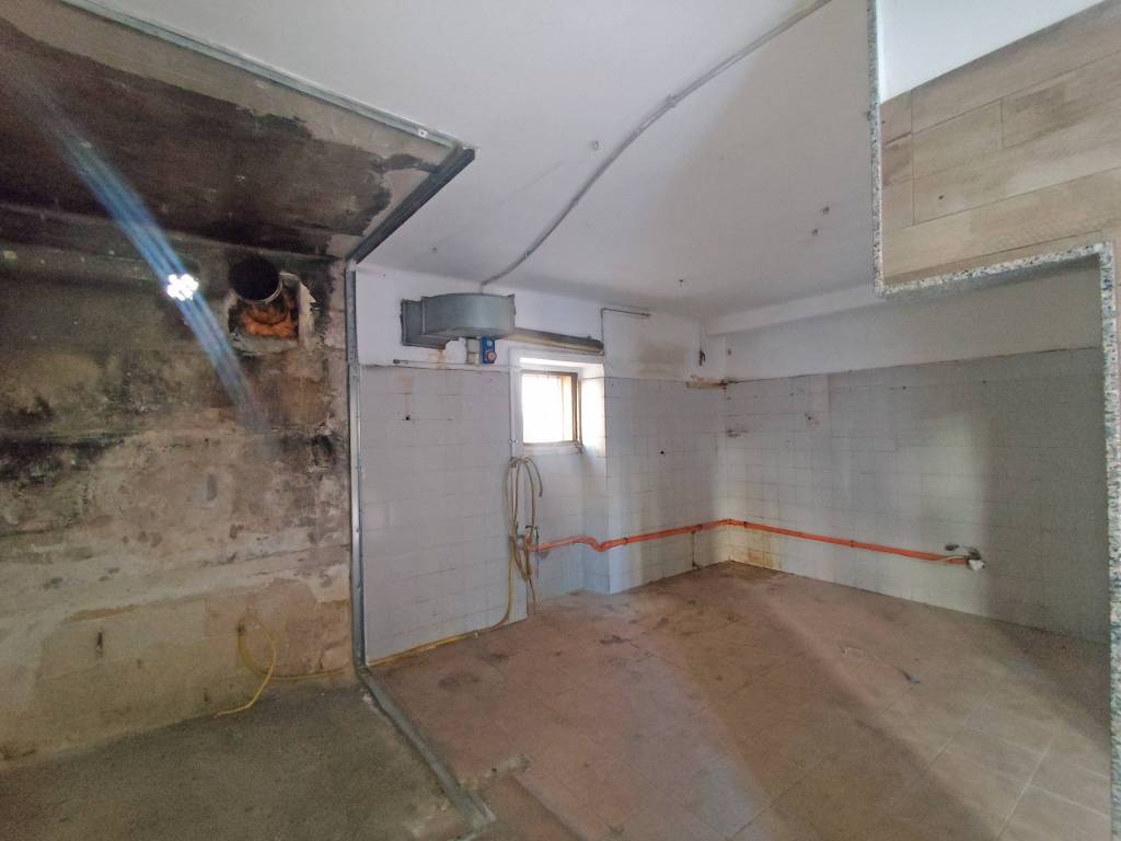 Immobile a Acquaviva delle fonti in Via Nicola Scalera, 21 - Foto 4