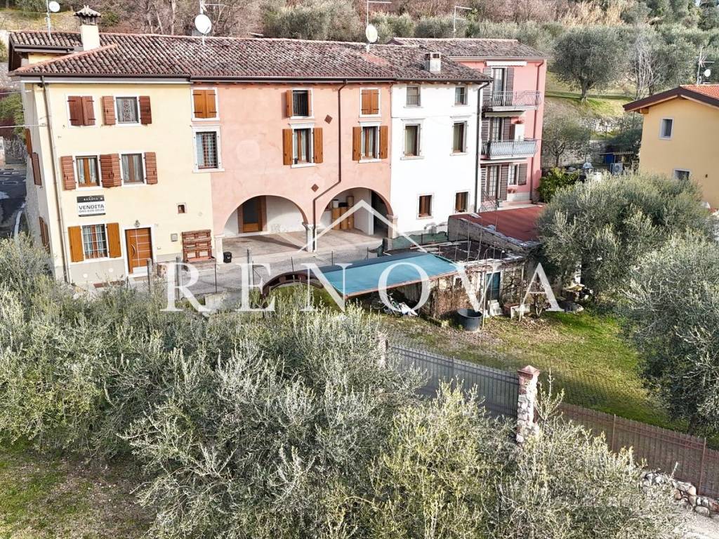 Rustico / casale a Caprino veronese in Via Chignola, 100 - Foto 2