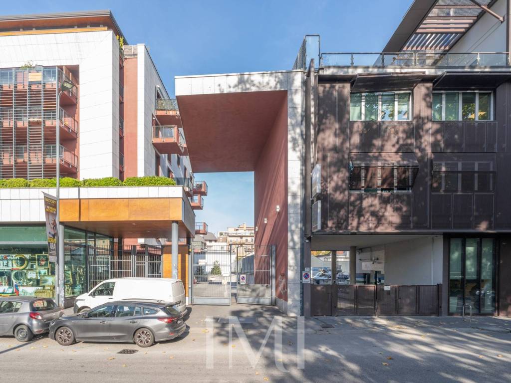 Box / garage a Milano in Viale Cassala, 55 - Foto 2