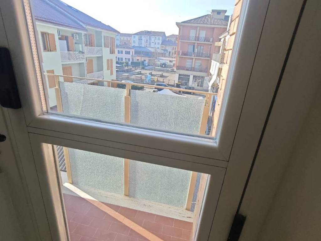Appartamento a Asti in Via Giorgio Basta - Foto 3