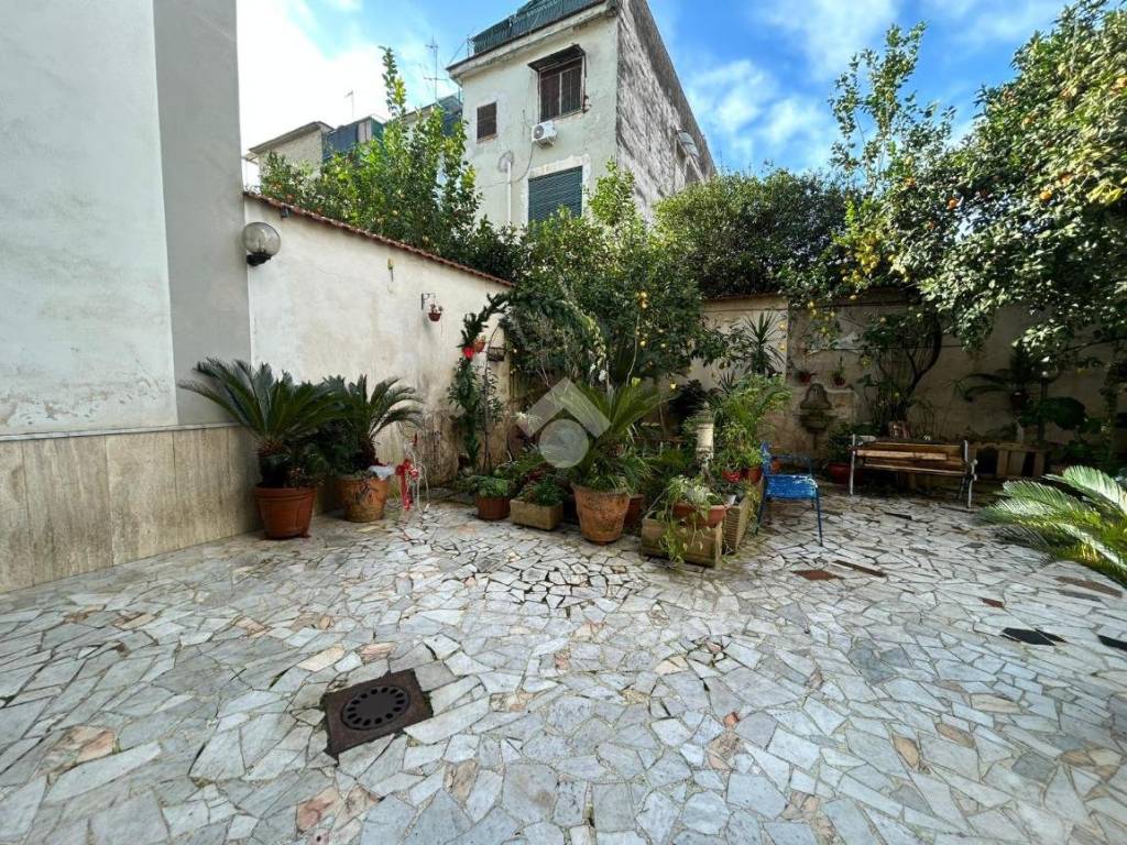 Appartamento a Casoria in Via III Trav. Ferdinando Russo, 9 - Foto 2