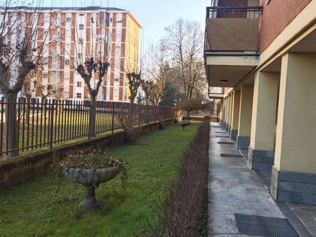 Appartamento a Asti in Via Giuseppe Ungaretti - Foto 2