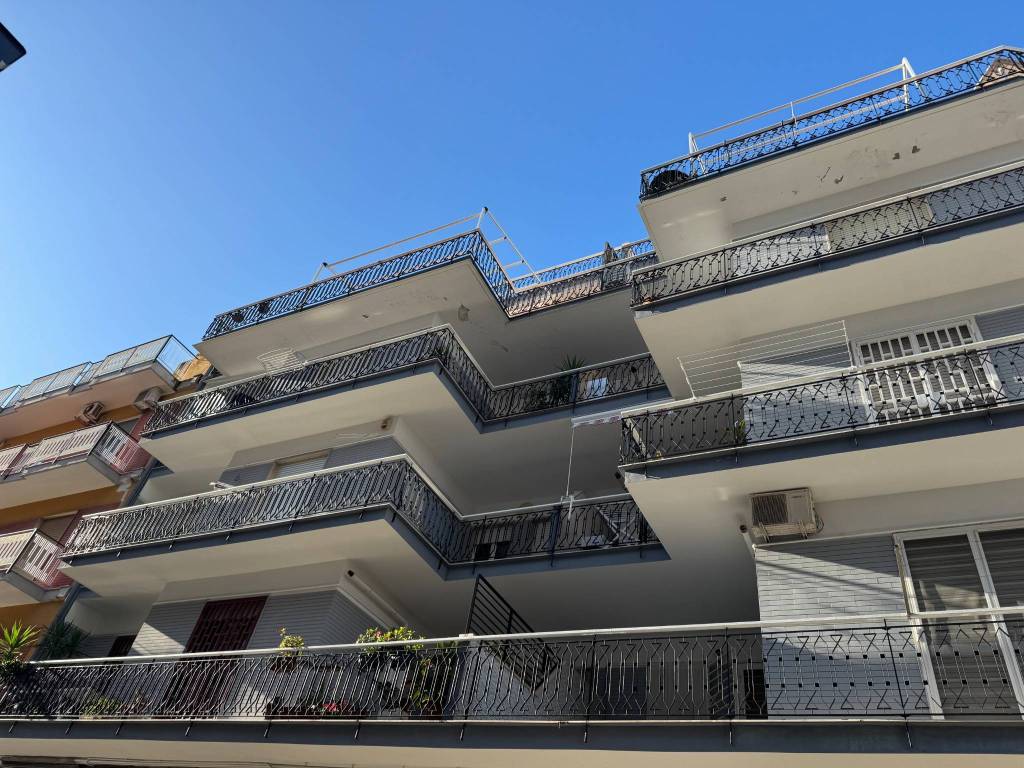 Appartamento a Bari in Via Giambattista Nitto De Rossi - Foto 2