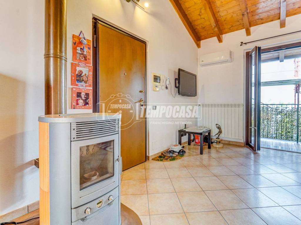 Appartamento a Fagnano olona in Via Dante Alighieri 127 - Foto 2