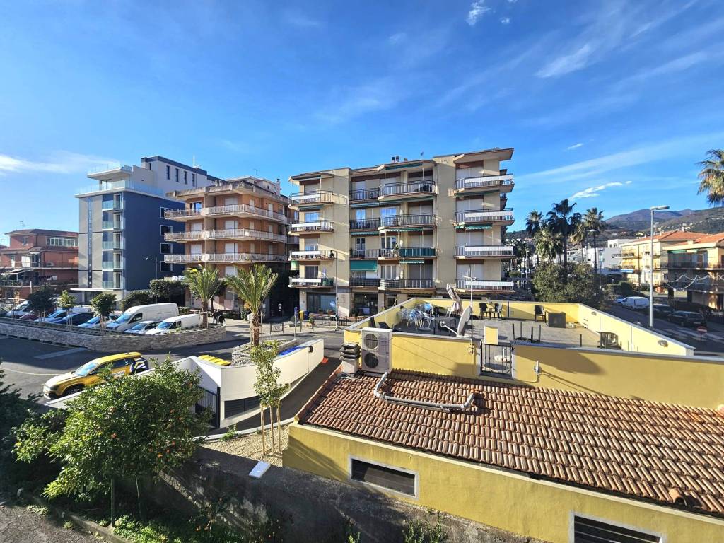 Appartamento a Pietra ligure in Viale della Repubblica, 114 - Foto 3