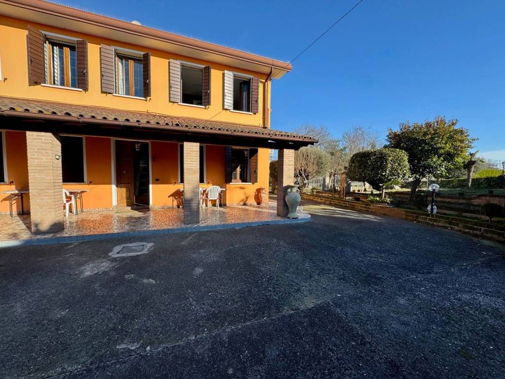 Villa a Pernumia in VIA CANALETTA, SNC - Foto 2