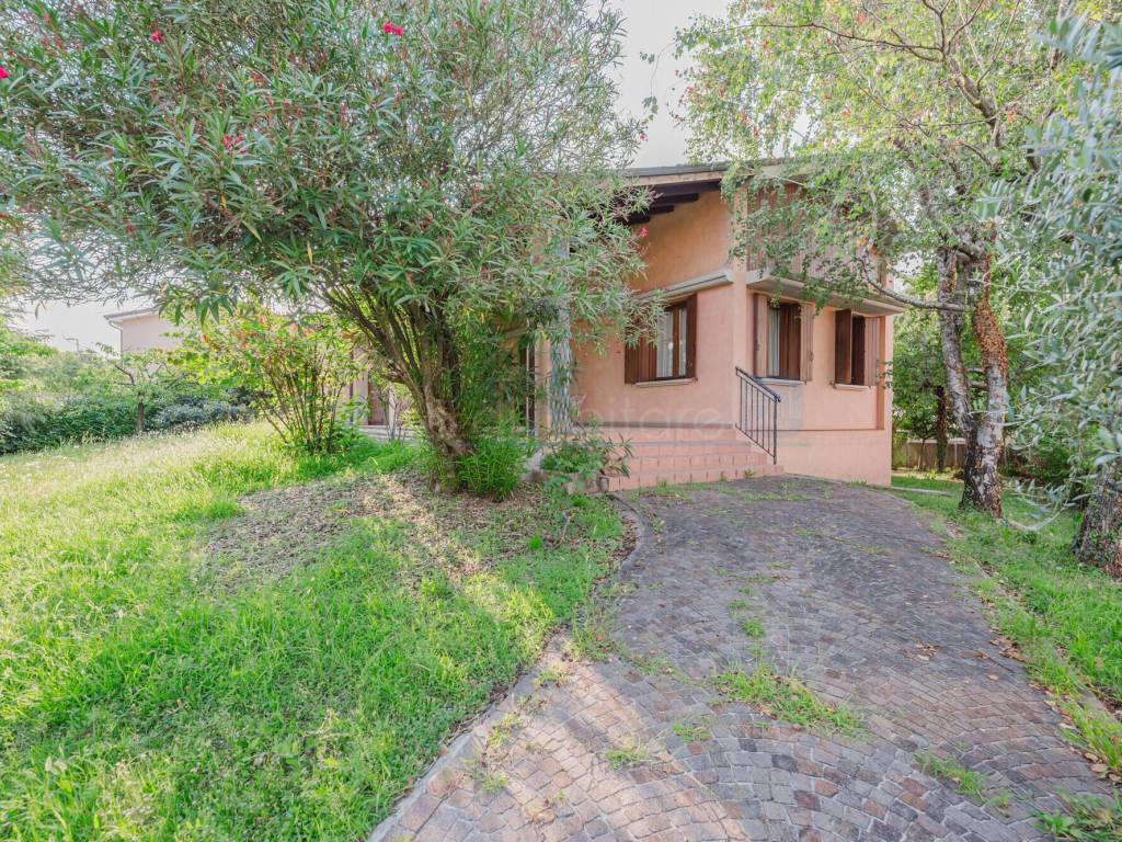 Villa a Conegliano in Via Vecchia Trevigiana, 20 - Foto 2