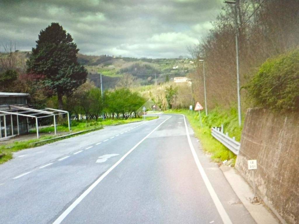 Casa indipendente a Pratola serra in VIA POSTO - CASE SPARSE - Foto 4