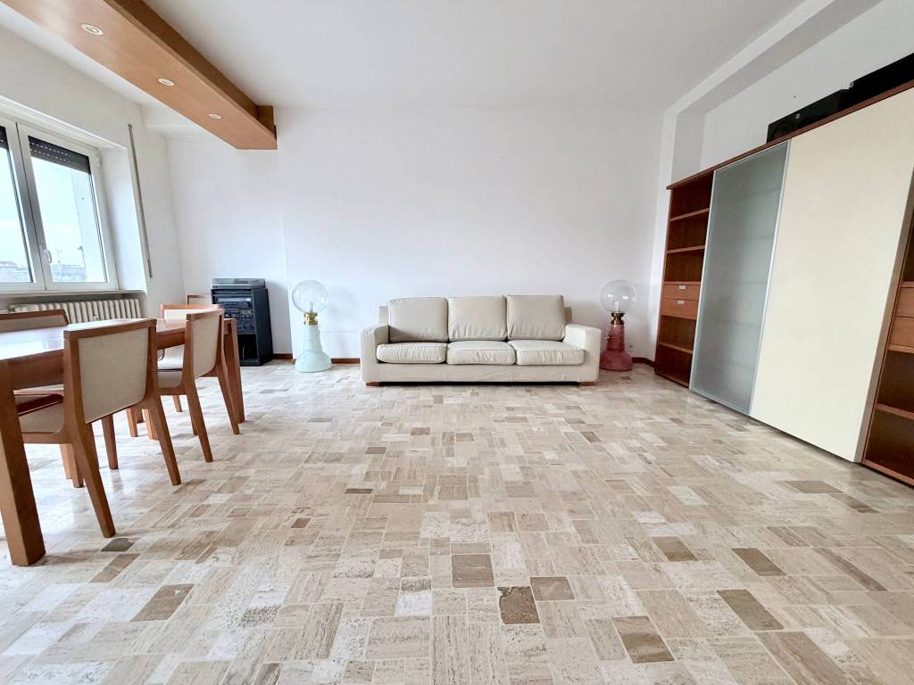 Appartamento a Paderno dugnano in Via Cesare Battisti, 75 - Foto 5