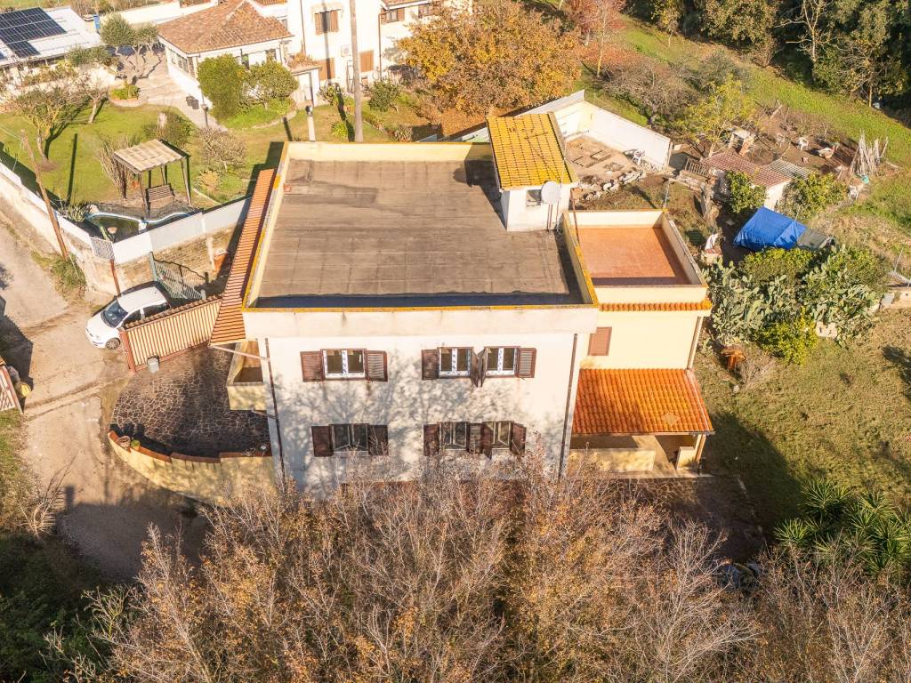 Villa a Aprilia in Via Ombrone, 9 - Foto 3